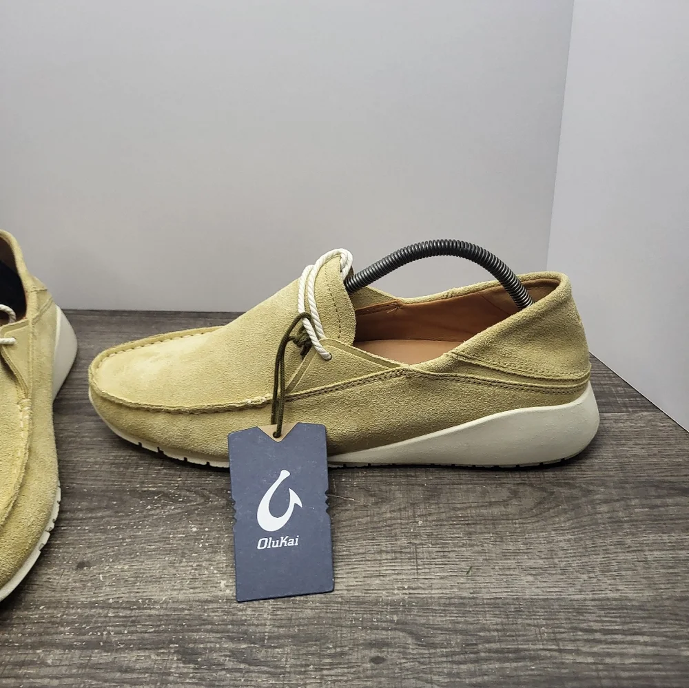 OluKai Ka'a Driver Italian Suede Leather Loafer Shoes Golden Sand Slip On Men 11